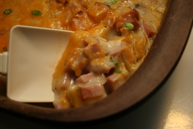 RECIPE: Cheesy Ham and Potatoes Casserole