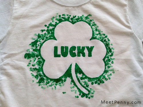 CUTE DIY stenciled St Patrick's Day tshirt for the kids (to help) make