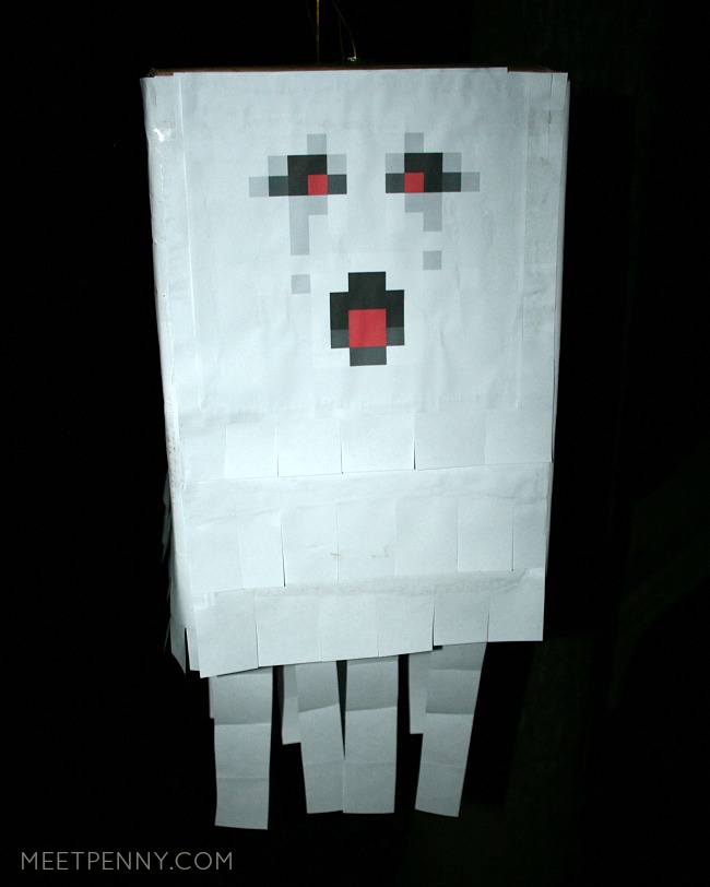 A ghast pinata! Love these Minecraft party games! This is the best Minecraft birthday party I have seen and all of the Minecraft party ideas are completely doable without spending a small fortune. She includes Minecraft party printables and has great ideas for Minecraft party decorations, games, and more!